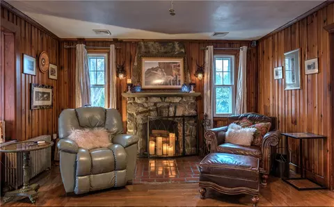 3 Hurley Ave, Warwick, RI 02889 photo 9