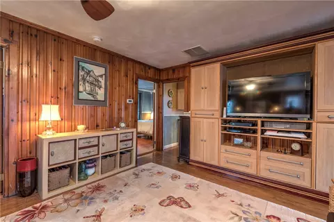 3 Hurley Ave, Warwick, RI 02889 photo 10