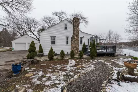 3 Hurley Ave, Warwick, RI 02889 photo 5