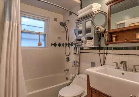 3 Hurley Ave, Warwick, RI 02889 photo 28