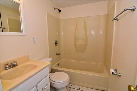 61 Euclid Ave, Warwick, RI 02889 photo 6
