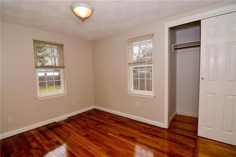 61 Euclid Ave, Warwick, RI 02889 photo 4