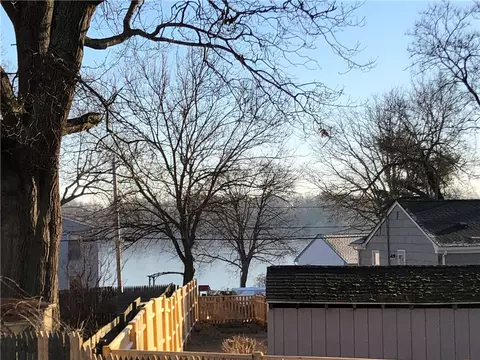 112 Model Ave, Warwick, RI 02889 photo 2