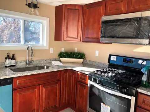 112 Model Ave, Warwick, RI 02889 photo 5