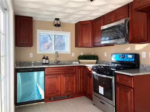112 Model Ave, Warwick, RI 02889 photo 7