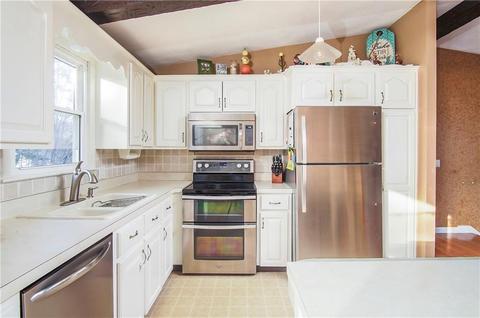 24 Centennial St, Coventry, RI 02816 photo 4