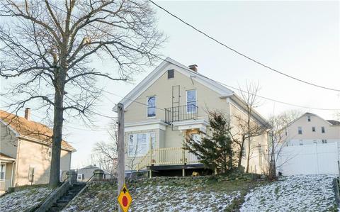 36 Cottage St, Woonsocket, RI 02895 photo 2