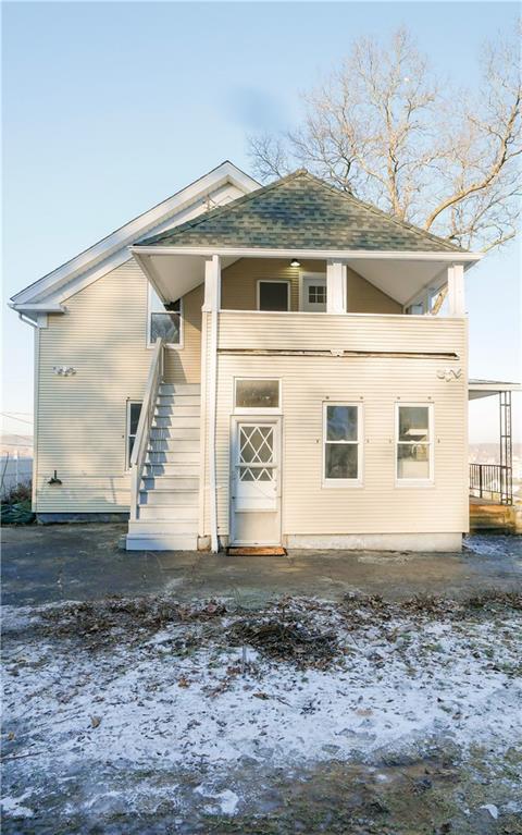 36 Cottage St, Woonsocket, RI 02895 photo 4