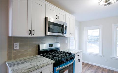 36 Cottage St, Woonsocket, RI 02895 photo 13
