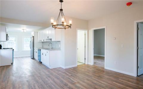 36 Cottage St, Woonsocket, RI 02895 photo 10