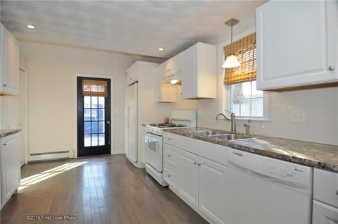 90 Fuller St, Warwick, RI 02889 photo 5