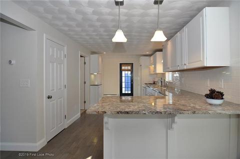90 Fuller St, Warwick, RI 02889 photo 8