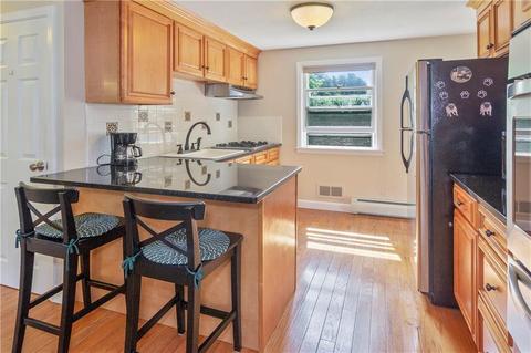 44 Barstow Rd, Warwick, RI 02888 photo 7