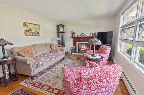 44 Barstow Rd, Warwick, RI 02888 photo 5