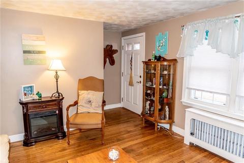 62 Pell Ave, Warwick, RI 02888 photo 9