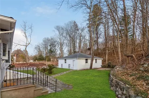 18 Margin St, Westerly, RI 02891 photo 16