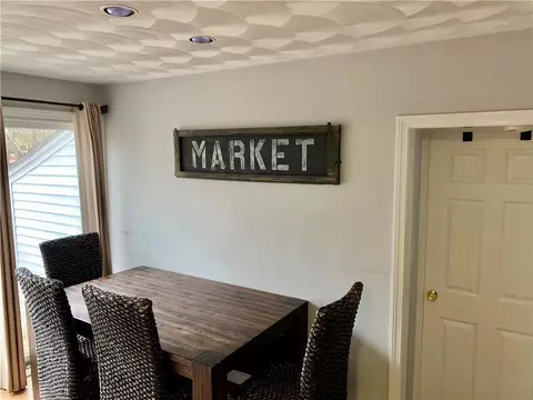 111 Vera St, Warwick, RI 02886 photo 5