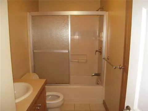 40 Benoit St, Coventry, RI 02816 photo 5