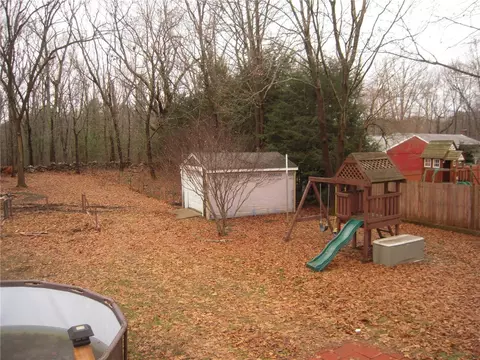 40 Benoit St, Coventry, RI 02816 photo 14