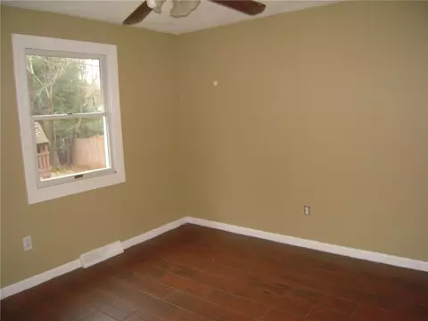 40 Benoit St, Coventry, RI 02816 photo 6