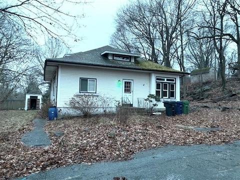 64 Ogden Ave, Warwick, RI 02889 photo 1