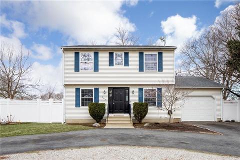 583 Sandy Ln, Warwick, RI 02889 photo 1