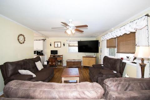 874 Putnam Pike, Glocester, RI 02814 photo 12