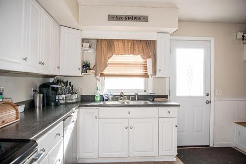 874 Putnam Pike, Glocester, RI 02814 photo 9