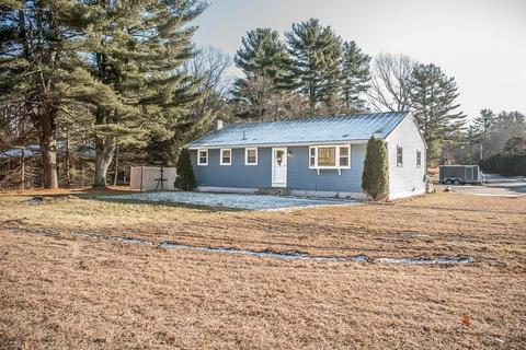 874 Putnam Pike, Glocester, RI 02814 photo 2