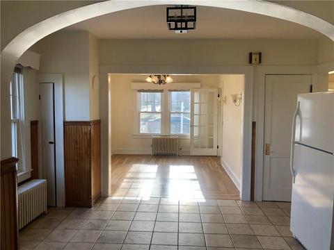 60 Oak St, Westerly, RI 02891 photo 3