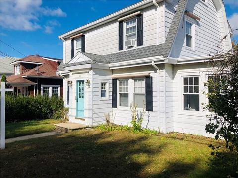 60 Oak St, Westerly, RI 02891 photo 2