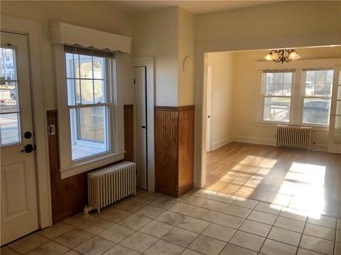 60 Oak St, Westerly, RI 02891 photo 5