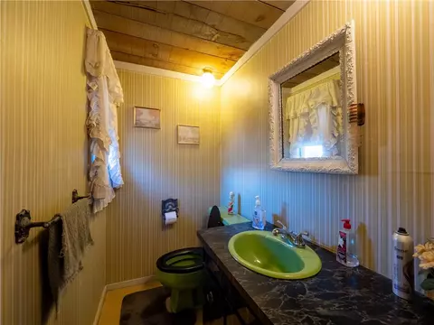 81 Oberlin Dr, Warwick, RI 02886 photo 38