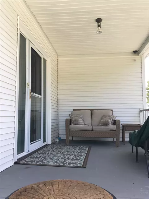 75 Oregon Ave, Woonsocket, RI 02895 photo 2