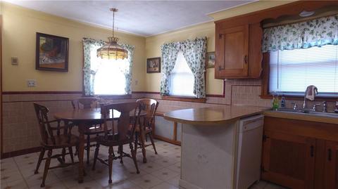 86 Welfare Ave, Warwick, RI 02888 photo 9