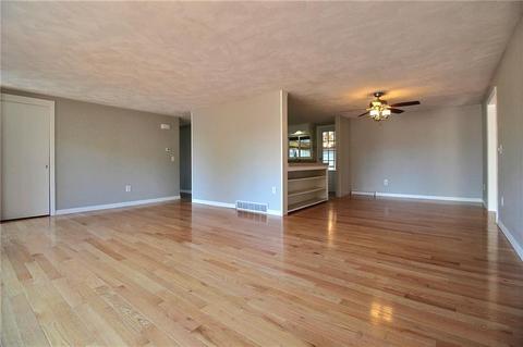 2 Rhody Dr, Westerly, RI 02891 photo 5