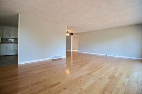 2 Rhody Dr, Westerly, RI 02891 photo 6