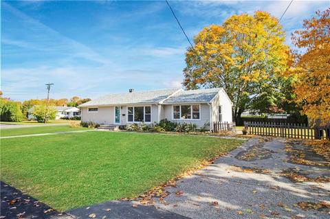 2 Rhody Dr, Westerly, RI 02891 photo 3