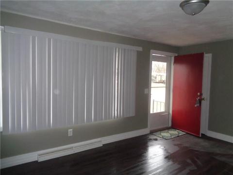 120 John St, Warwick, RI 02889 photo 4