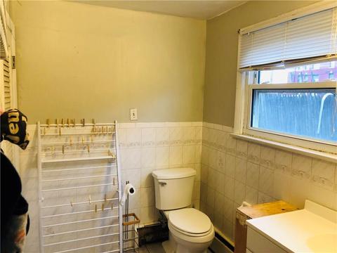 24 Saint Francis St, Woonsocket, RI 02895 photo 10
