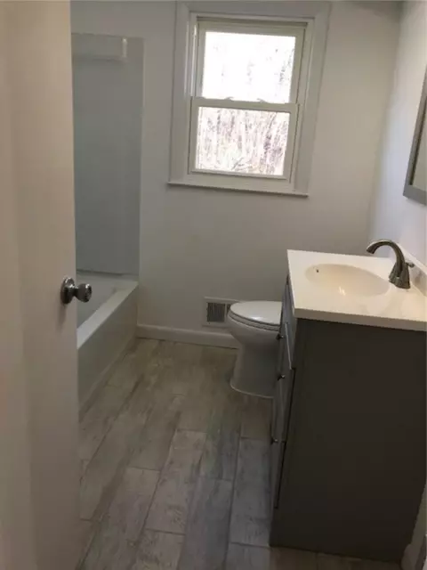 127 Covington Dr, Warwick, RI 02886 photo 9