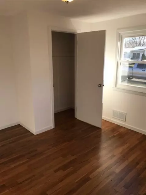127 Covington Dr, Warwick, RI 02886 photo 13