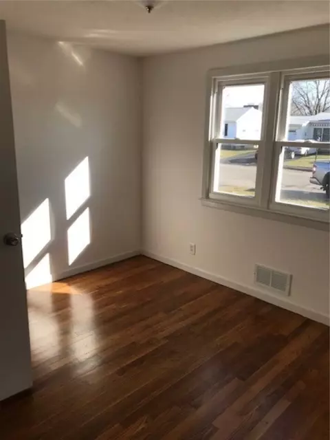 127 Covington Dr, Warwick, RI 02886 photo 15