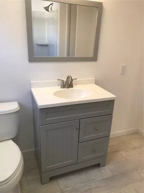 127 Covington Dr, Warwick, RI 02886 photo 8