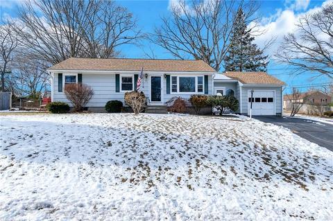 95 Gilbert St, Warwick, RI 02886 photo 1