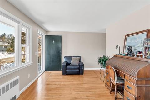 95 Gilbert St, Warwick, RI 02886 photo 9