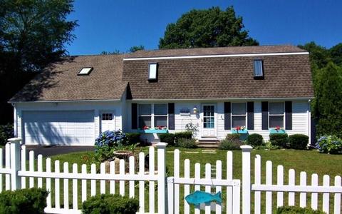 25 Setting Sun Dr, Westerly, RI 02891 photo 1
