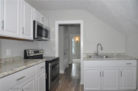 89 Summit St, Woonsocket, RI 02895 photo 28