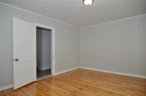 89 Summit St, Woonsocket, RI 02895 photo 18