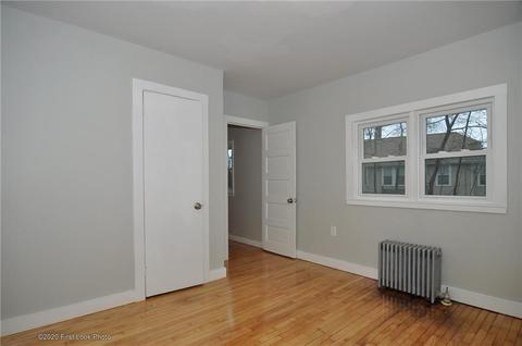 89 Summit St, Woonsocket, RI 02895 photo 17